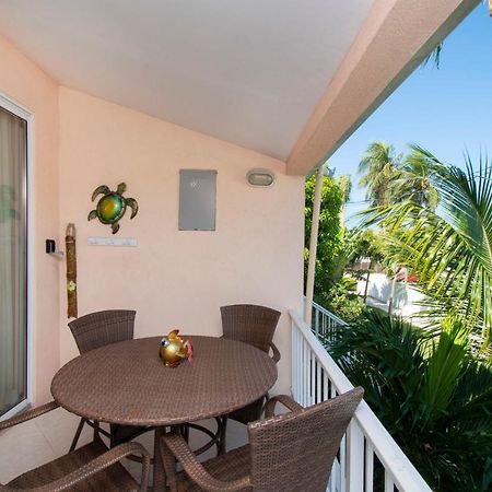 Beach Living At Island Pine Villas Blaw Τζώρτζταουν Εξωτερικό φωτογραφία