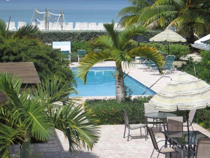 Beach Living At Island Pine Villas Blaw Τζώρτζταουν Εξωτερικό φωτογραφία